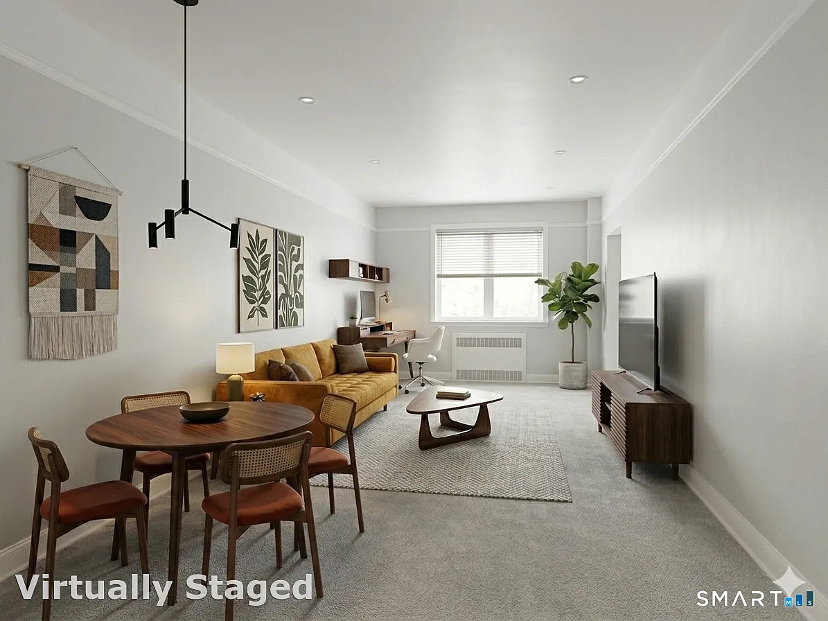 2 bed, 1.0 bath, 899 sqft, $2,300 — Photo 3