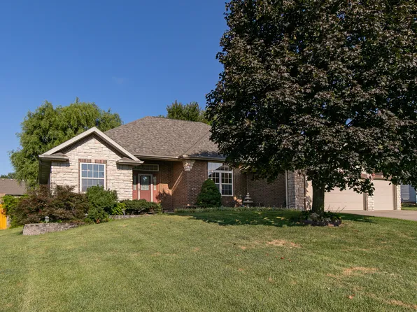 3749 N Nias Avenue, Springfield, MO 65803