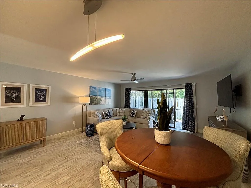 Building Photo - 800 Meadowland Dr #26-4