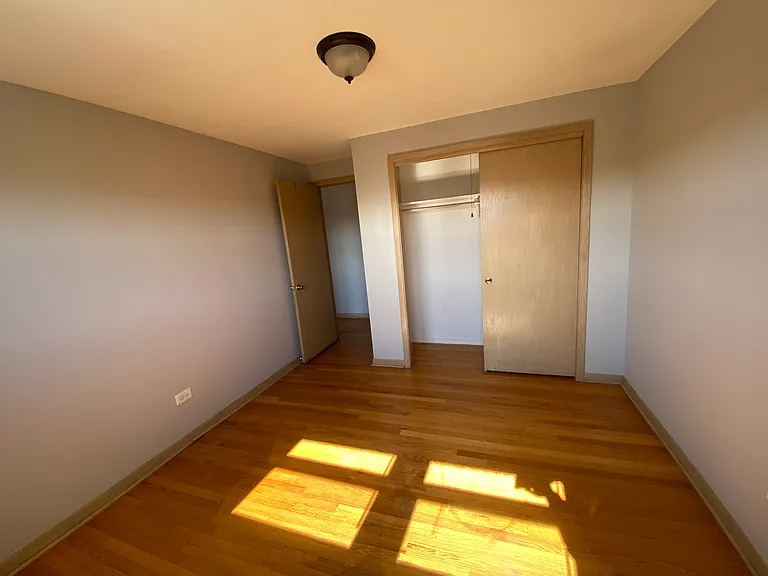 6441 W Higgins Ave #3W — Photo 13