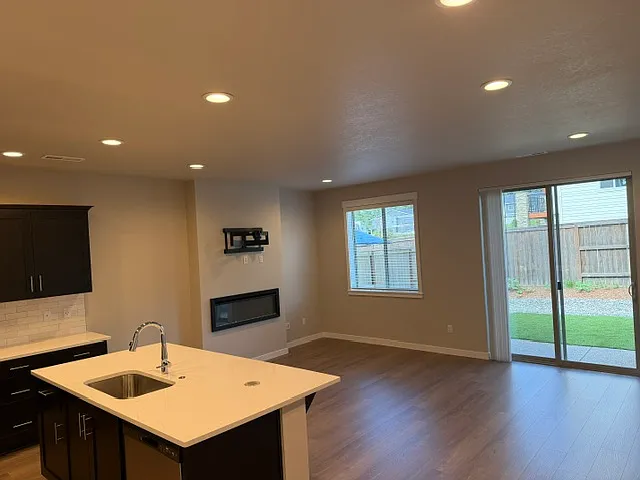 11227 SE Pleasant Valley Pkwy — Photo 3