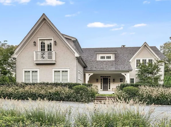 58 Cove Hollow Road, East Hampton, NY 11937