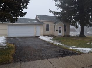 321 W Washington St, Dodgeville, WI 53533