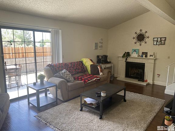 3rd image of 4251 Pheasant Dr