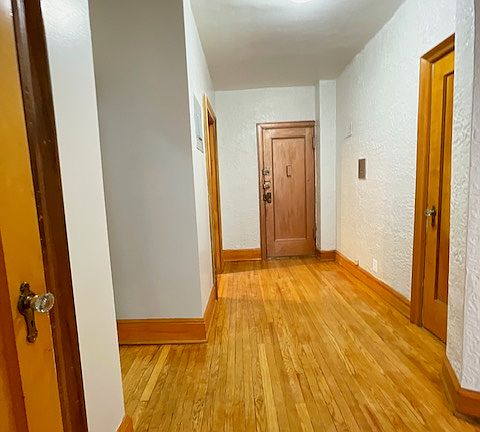 3rd image of 200 E 18th St APT 1