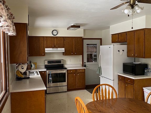 Kitchen & Dining Room
