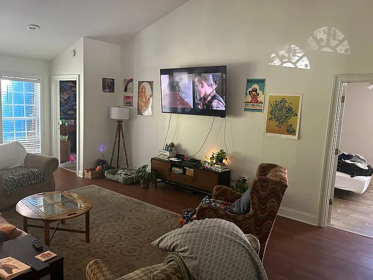 802 W Longleaf Dr #35 — Photo 3