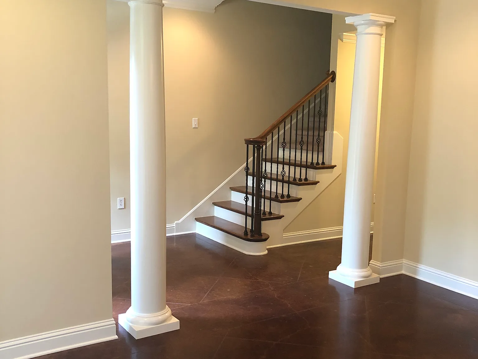 3 bed, 3366 sqft, $3,500 — Photo 4