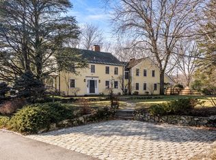 151 Oakland St, Wellesley, MA 02481