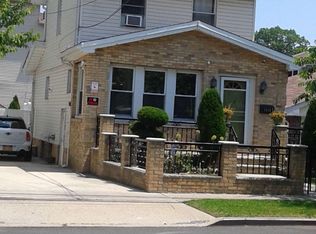 1115 Targee St, Staten Island, NY 10304