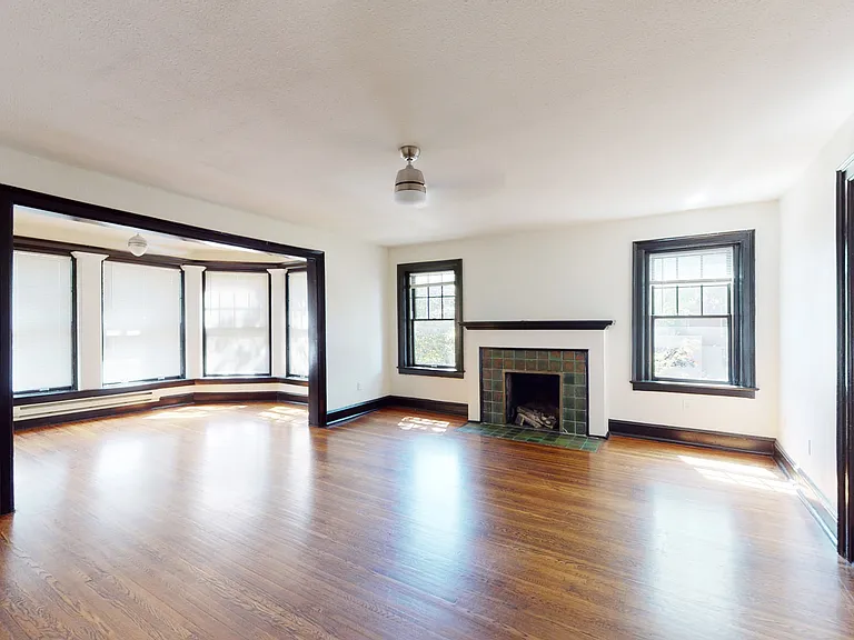 Dining/Living room