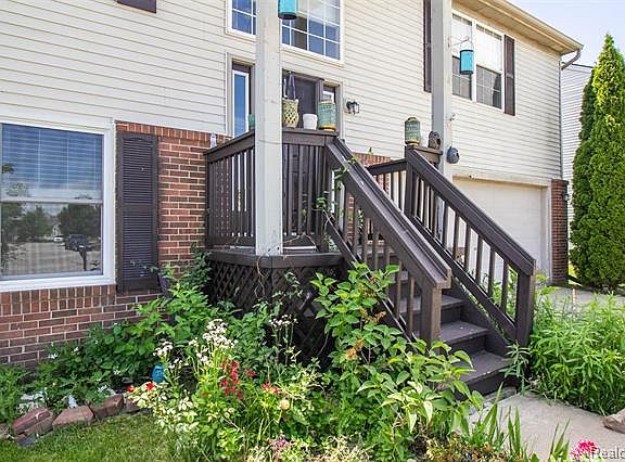 3rd image of 7124 Glacier Pointe Dr