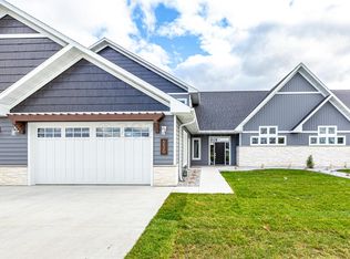 5920 31st St S, Fargo, ND 58104
