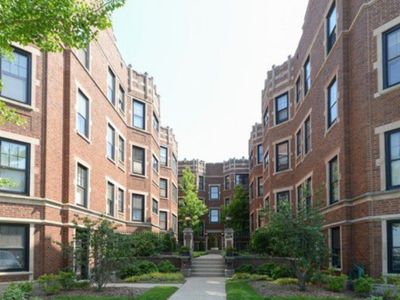 634 Sheridan Sq APT 1, Evanston, IL, 60202
