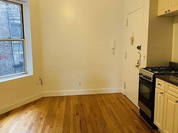 2nd image of 2272 Broadway APT 3B