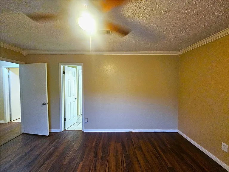 6402 Barrygate Dr — Photo 11