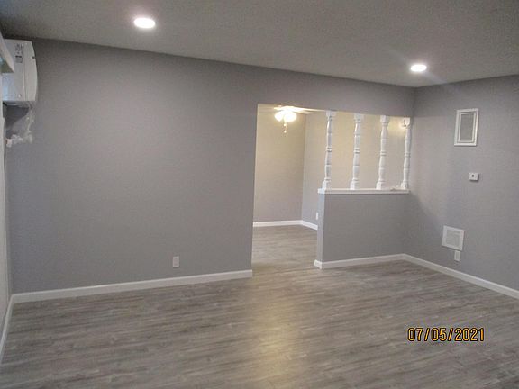 2nd image of 3221 Altura Ave #9
