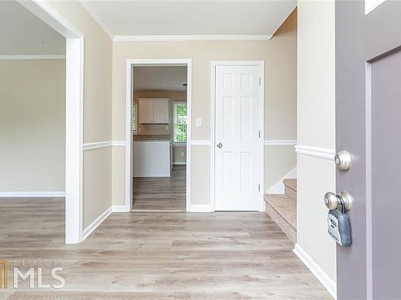 2nd image of 4467 Rowland Ct