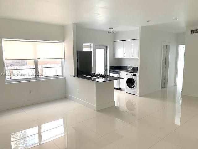1st image of 1604 Drexel Ave APT 109