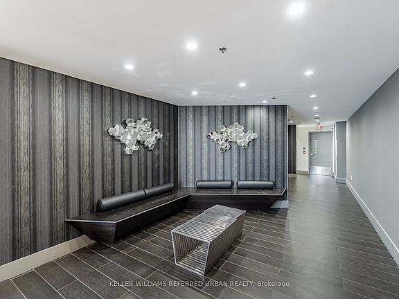 3rd image of 90 Trinity St #607