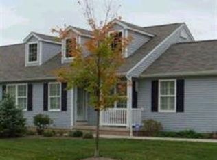1091 Somerset Ln, Aurora, OH 44202