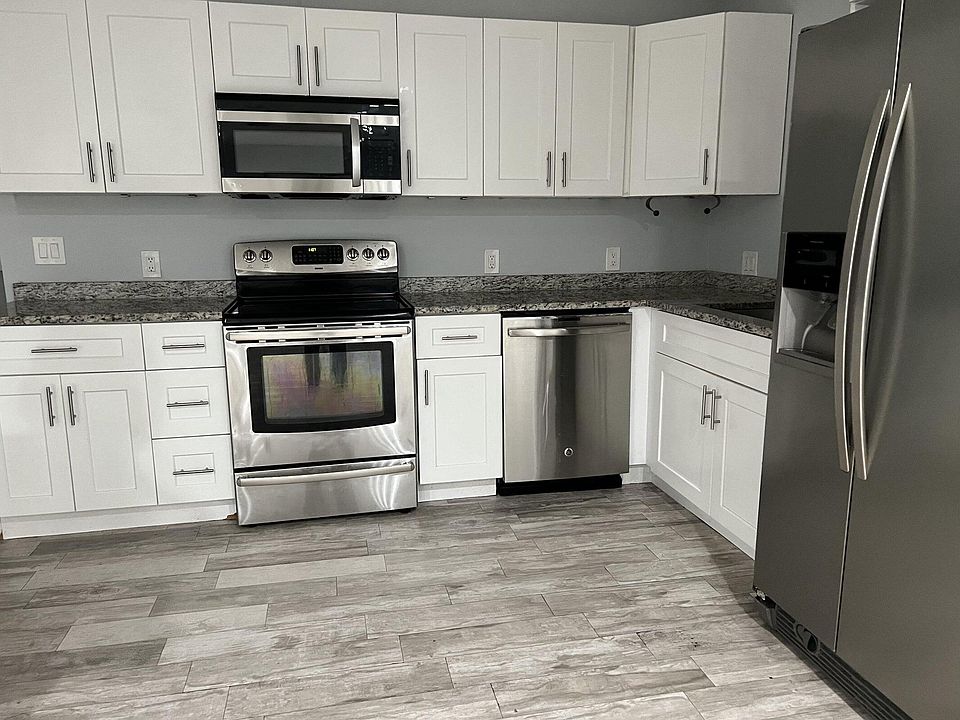1st image of 817 S L St APT 1