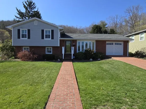 1312 S Crawford Ave, Covington, VA 24426