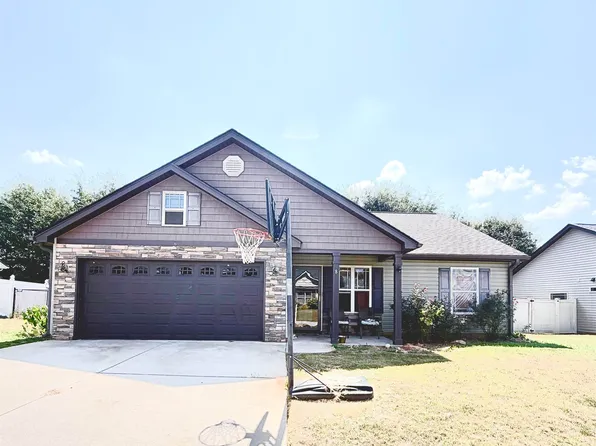 8 Robin Dr, Anderson, SC 29626