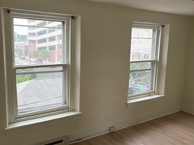 37 S Darlington St — Photo 10