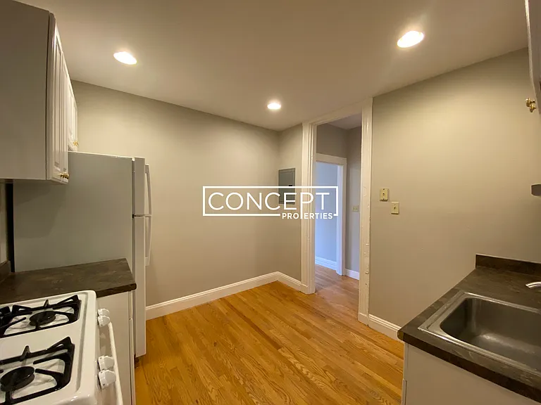 350 Allston St — Photo 8