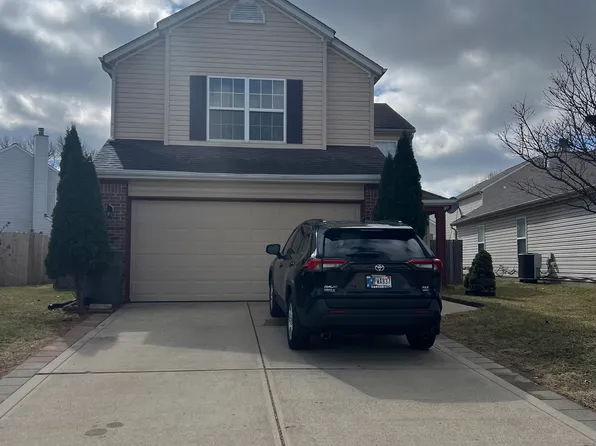 203 Village Green Dr, Indianapolis, IN 46227