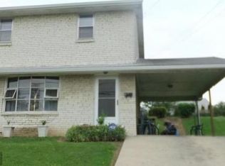651 Hollywell Ave, Chambersburg, PA 17201