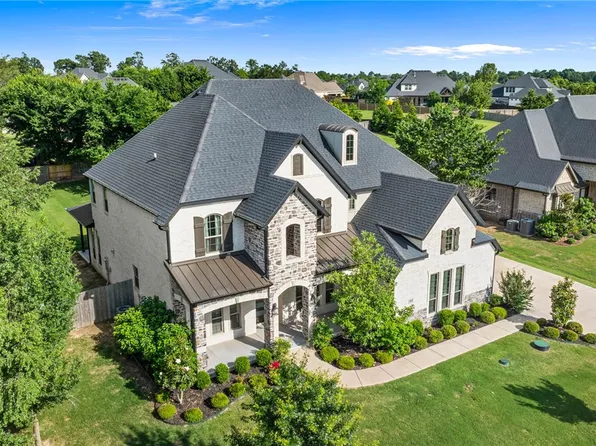 406 Torrance Dr, Cave Springs, AR 72718