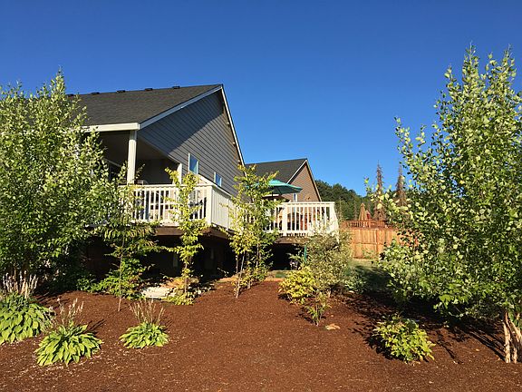 East side view of back 