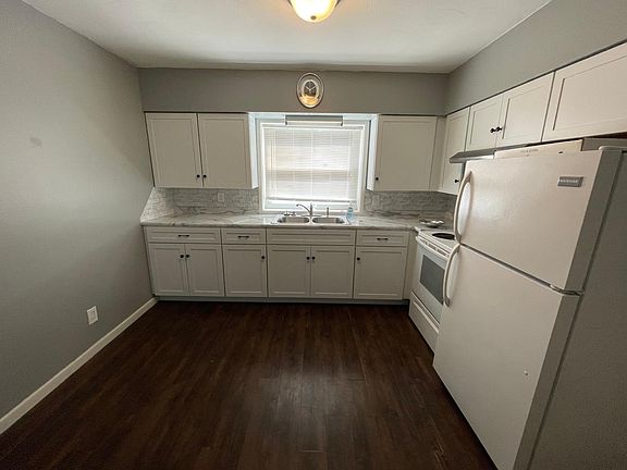 5th image of 218 Carolyn Ln Unit 1