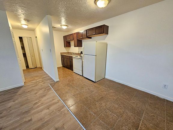 5th image of 4822 Lee Rd #D6