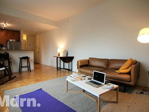 5th image of 1500 Lexington Ave APT 14P