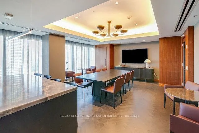 183 Wellington St W #4502 — Photo 29