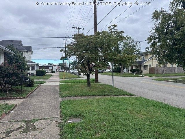2nd image of 204 W 8th Ave