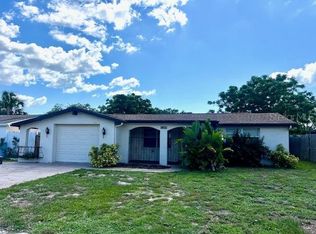 9125 Mark Twain Ln, Port Richey, FL 34668