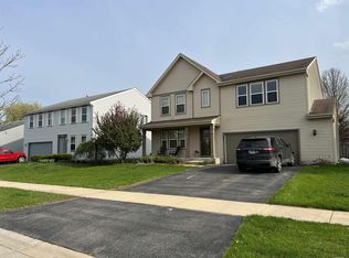 140 W Meadow Dr, Cortland, IL 60112