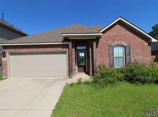 6448 Oaks Edge Dr, Zachary, LA 70791