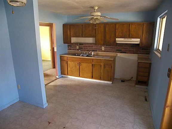 5th image of 12096 Wincanton Dr