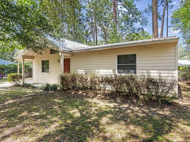 2620 NW 48th Pl — Photo 22