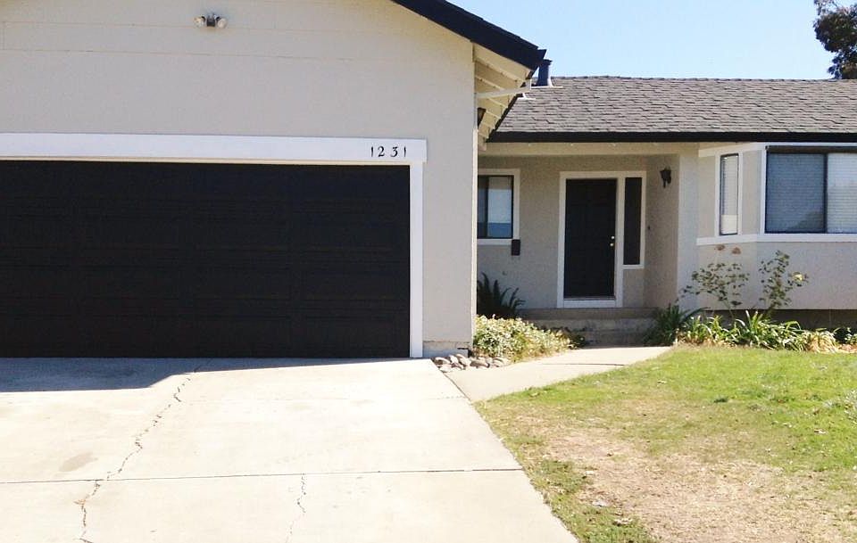 1st image of 1231 Greenwood Cir