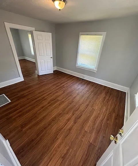 472 Mayfield Rd — Photo 7