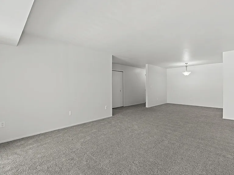 Willow Tree Apartments — Photo 51