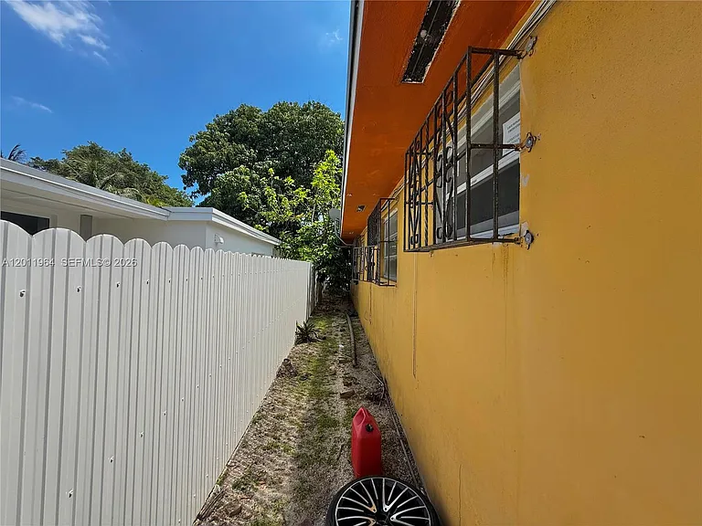 950 NW 109th St #950 — Photo 14