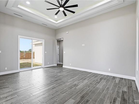 4th image of 439 Sandy Rd