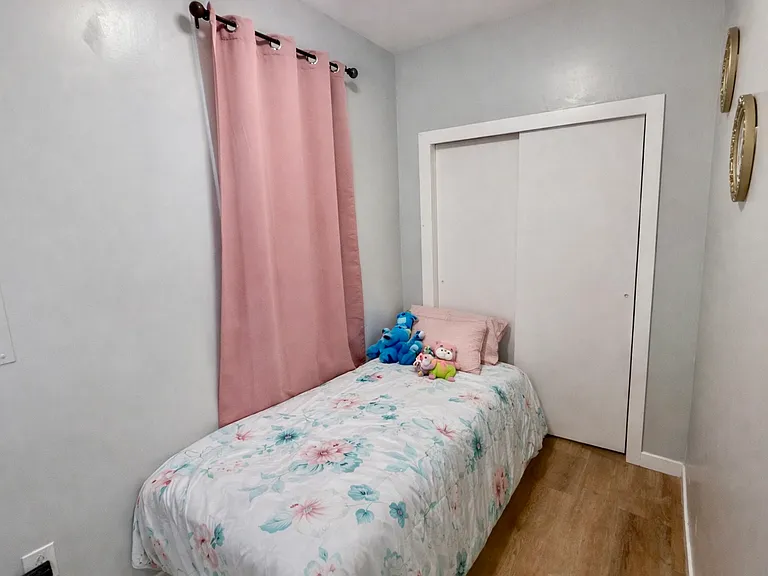 80 Malcolm Ave #3 — Photo 6